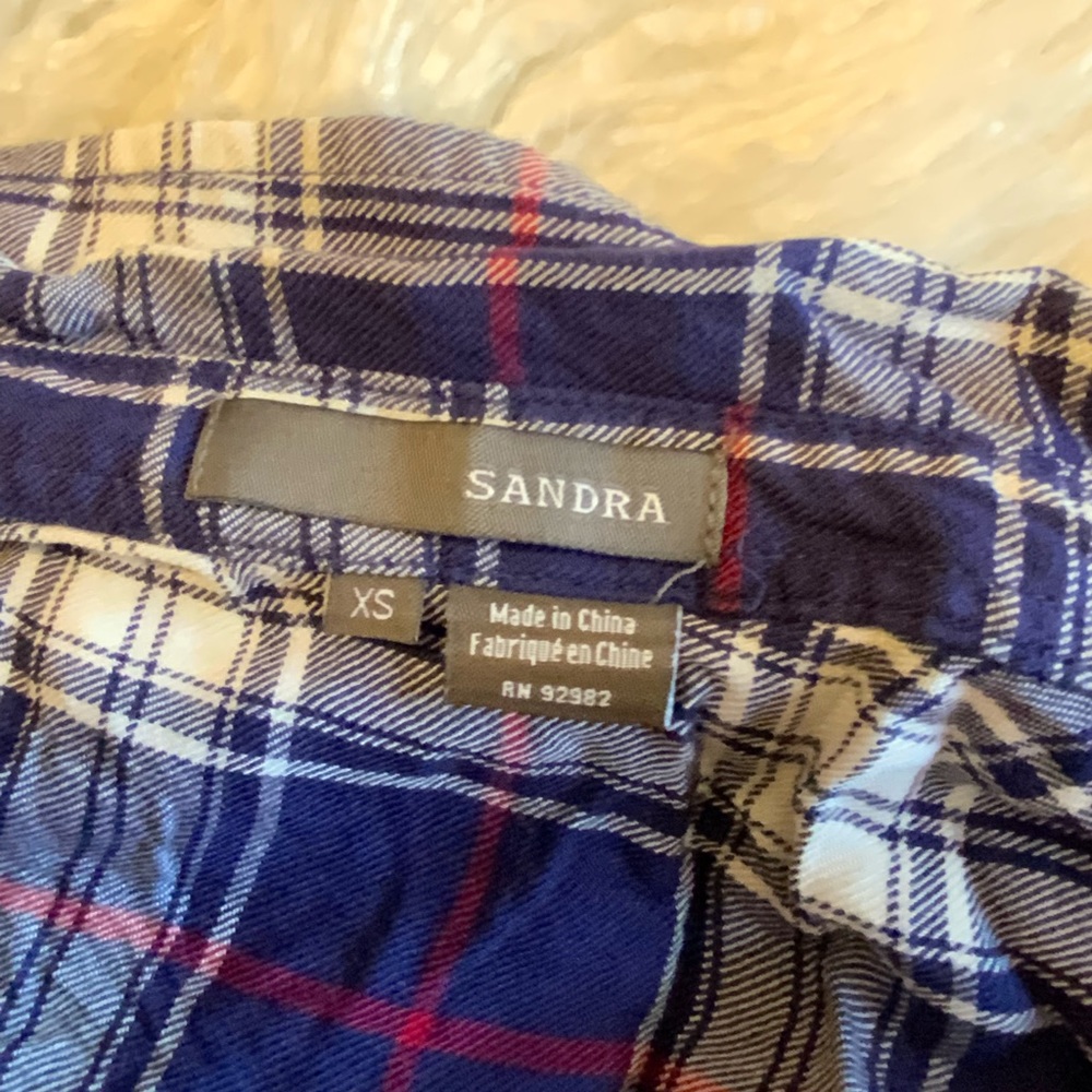 Sandra button down - Picture 3 of 3
